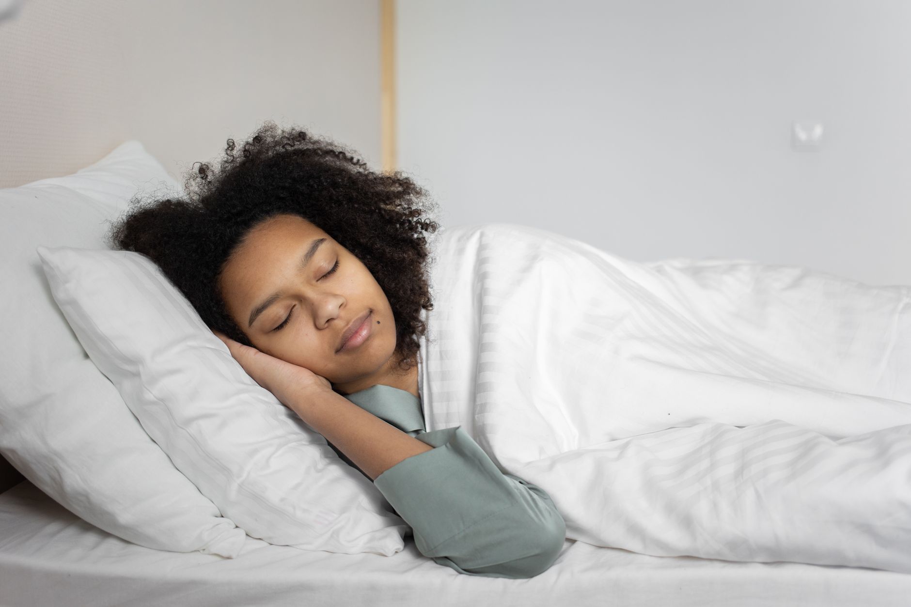 Insomnie chronique : causes, traitements naturels et médicaux