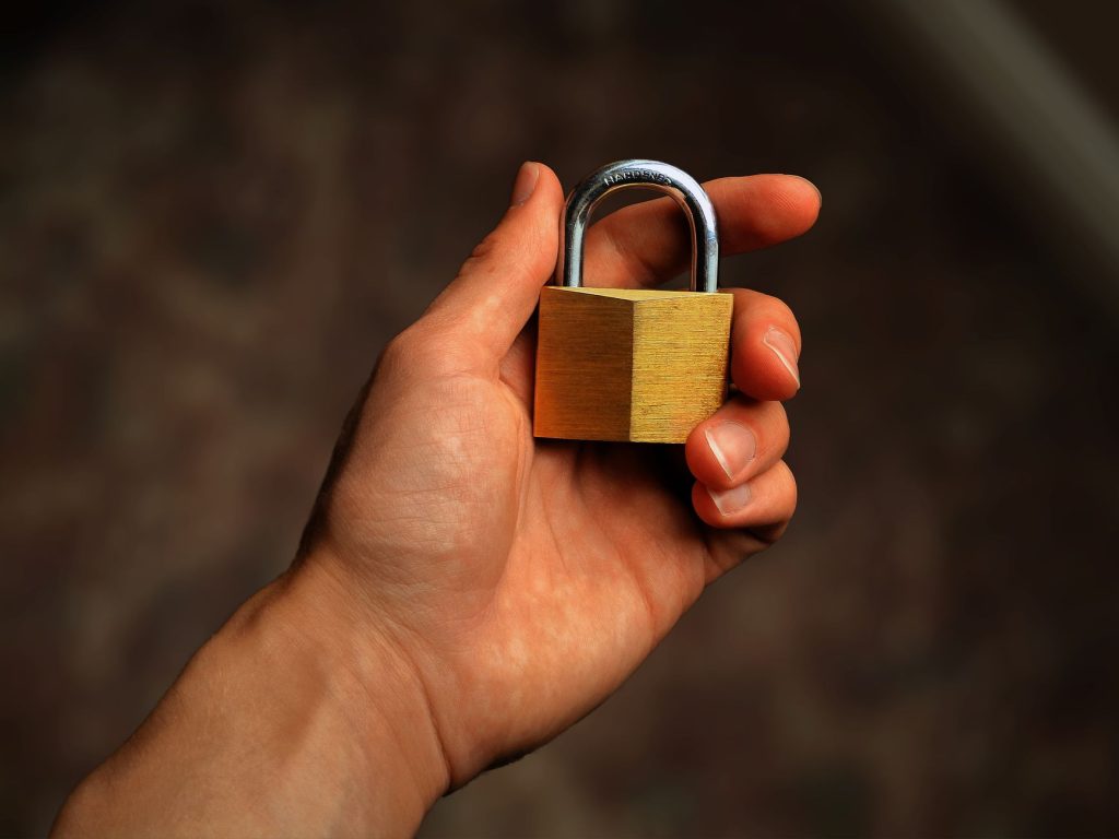 Cadenas symbolisant la protection des données personnelles en ligne